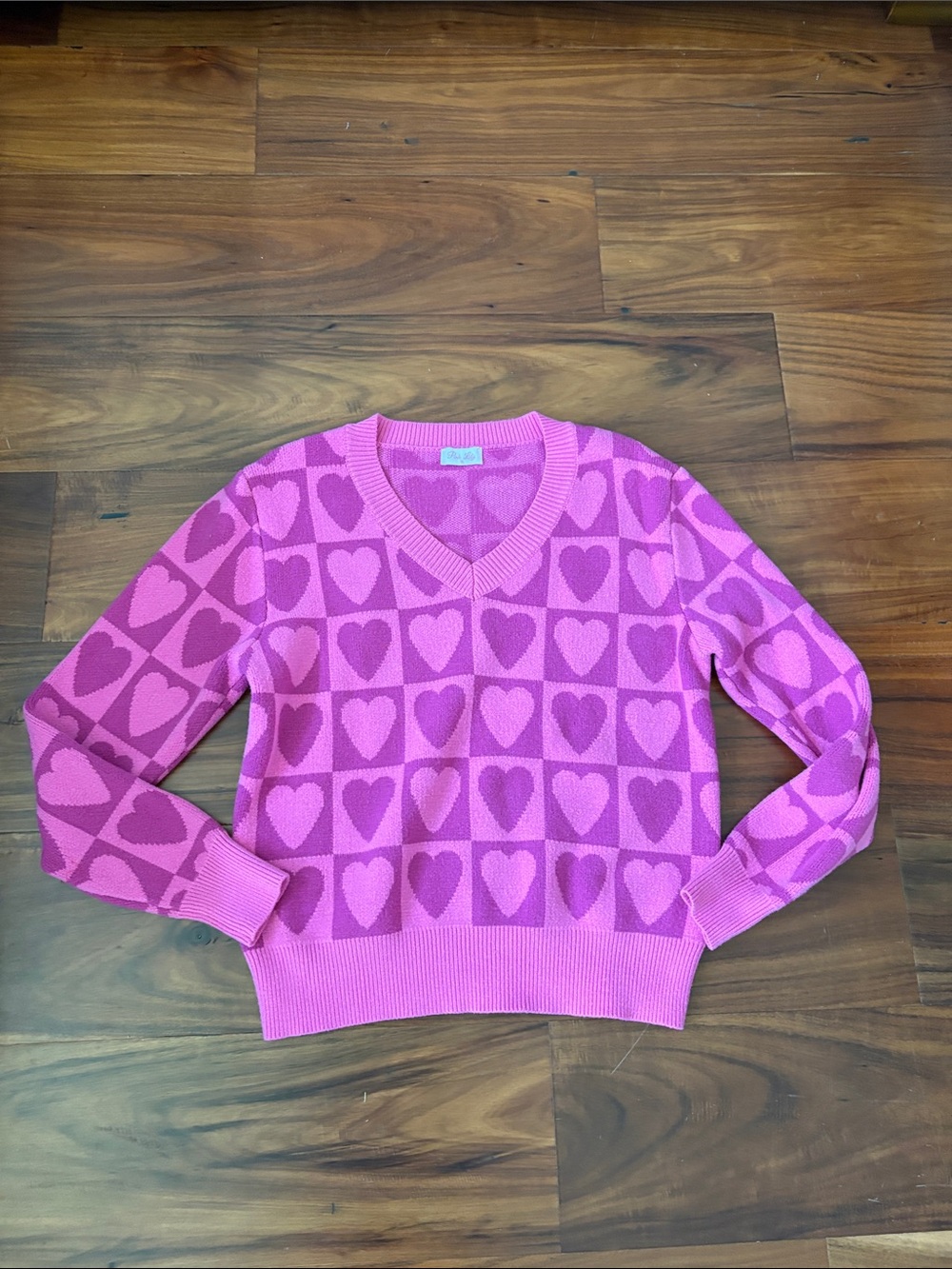 Pink Lily Pink & Magenta Heart-Print V-Neck Sweater